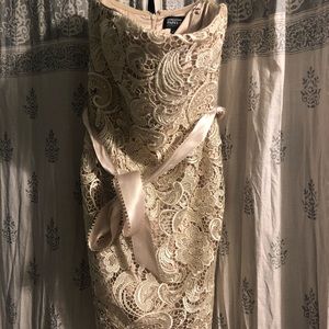 Adrianna Papell Dresses - Lace dress Adrianna Papell Dresses - Lace dress